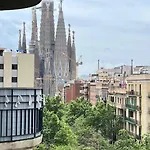 Sagrada Familia's View 3b1 5bath