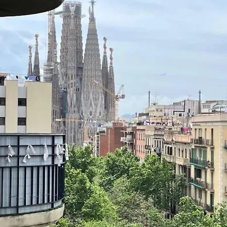 Sagrada Familia's View 3b1 5bath