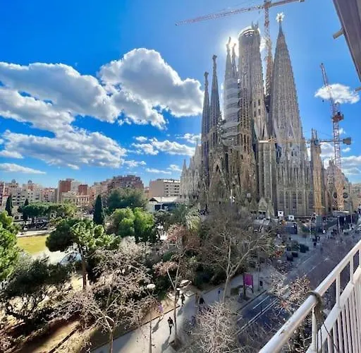 Sagrada Familia's View 3b1 5bath